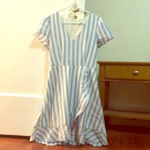 Flattering!! J Crew Linen Striped Summer Dress